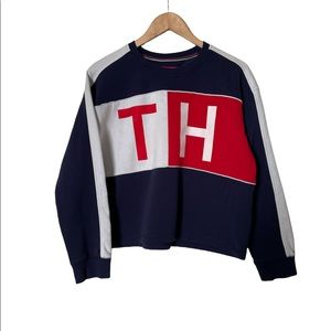 🌈 Sporty Tommy Hilfiger cute crop top